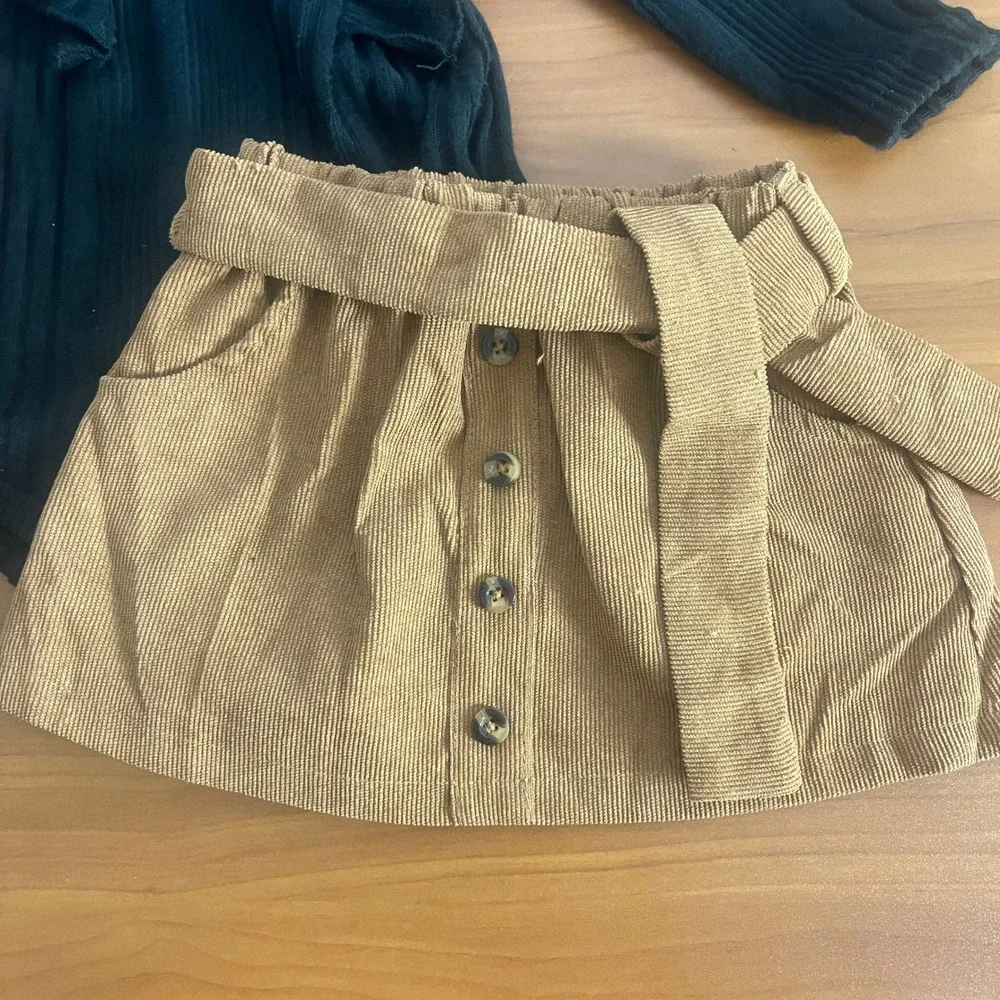 Girls Black Ruffle‎ Ribbed Bodysuit and Tan Corduroy Skirt Set 12-18M with Belt
